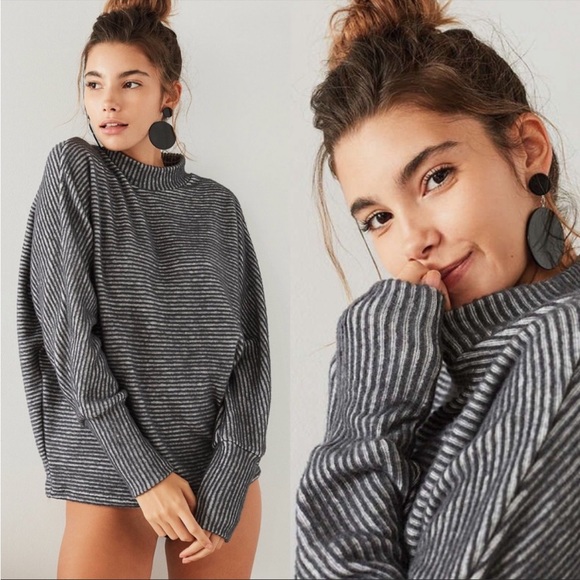 Urban Outfitters | Out From Under Amelia Striped Smock Sweater - Picture 3 of 6